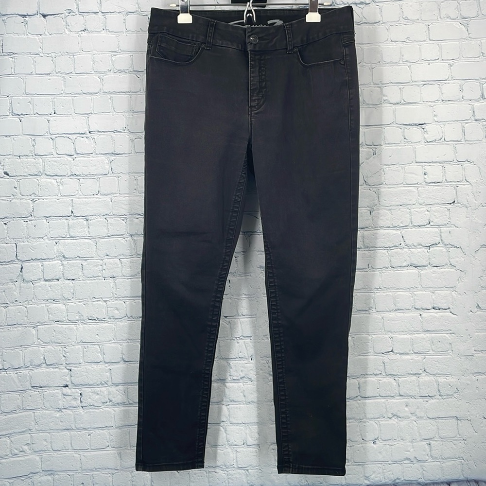 Comfy black size 16 skinny jeans from seven
